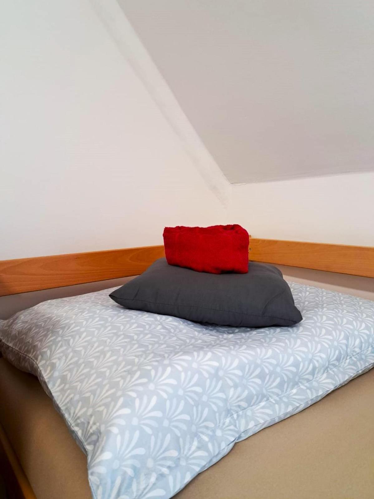 Rentcenter79 Apartman Sankt Peter-Freienstein Kültér fotó
